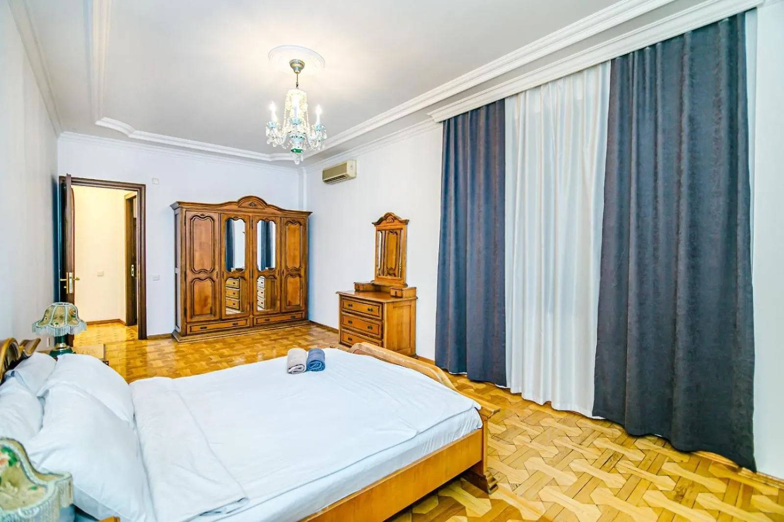 Apartment Near Hard Rock Cafe Baku